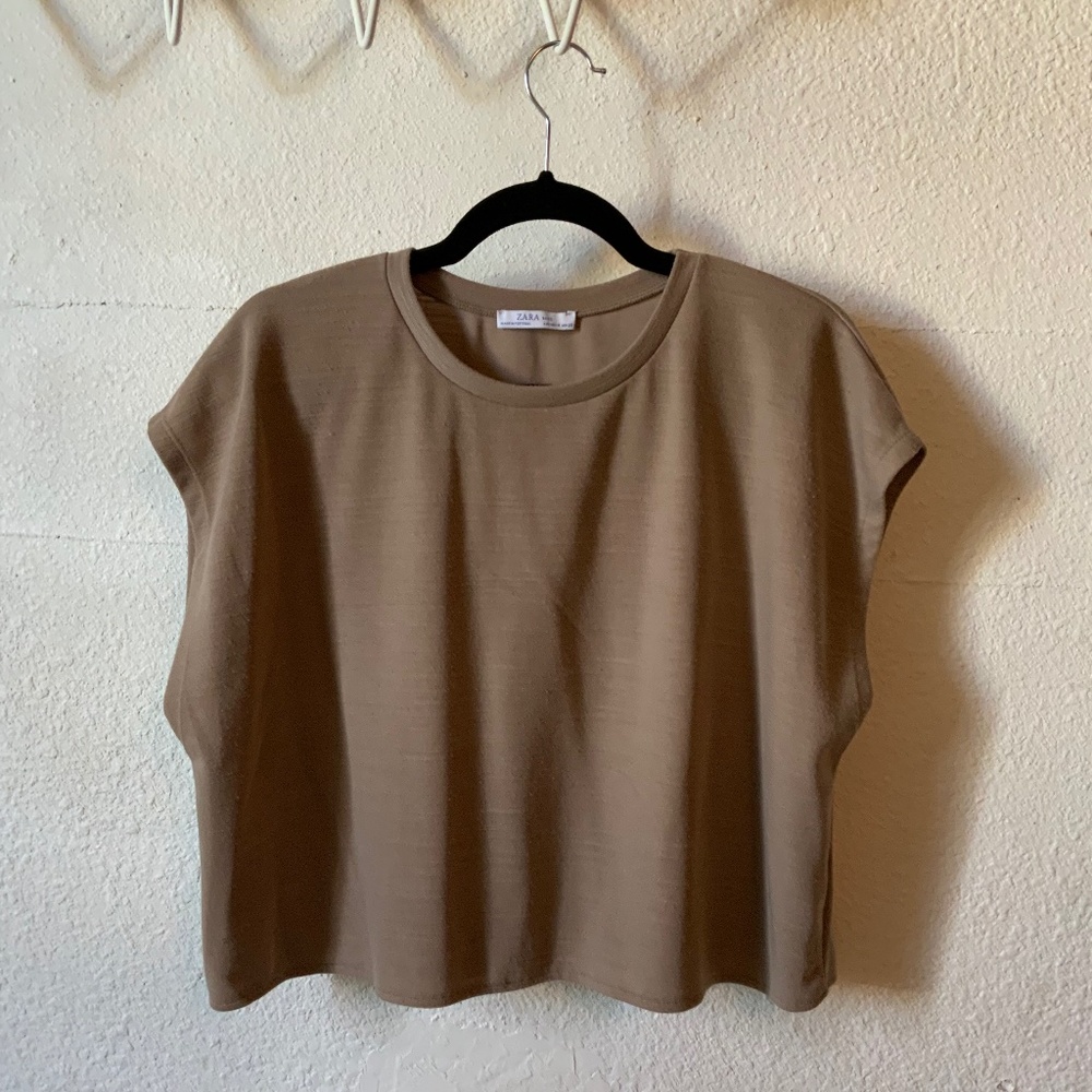 ZARA Business Top Basic